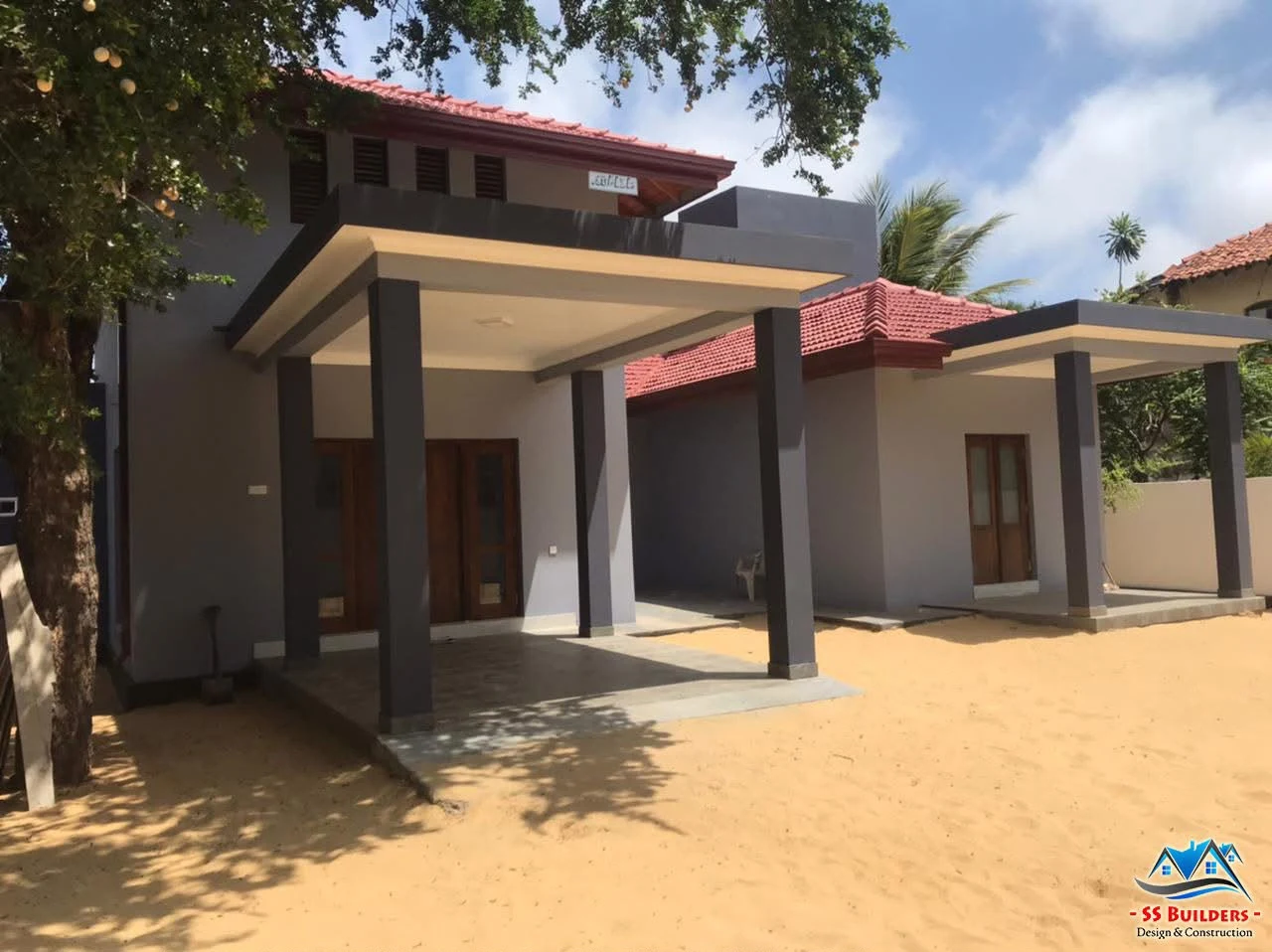 contemporary-residence-thigaly-exterior-view
